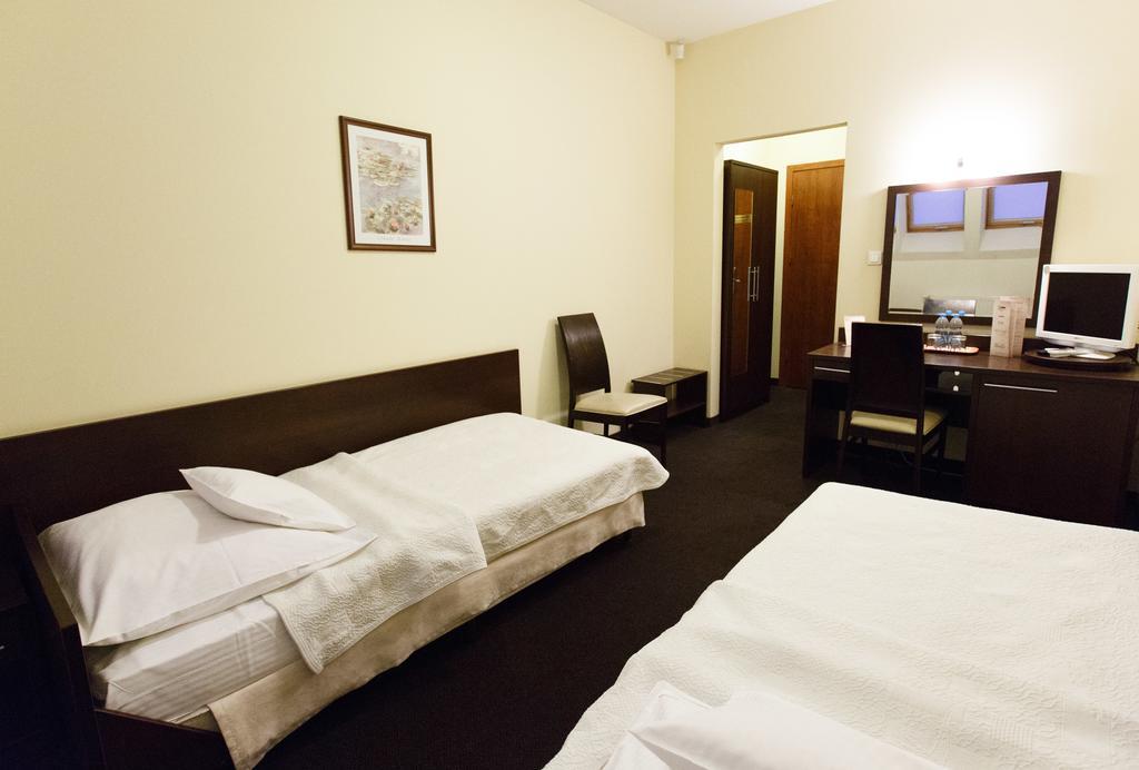 Hotel Kuznia Bydgoszcz Buitenkant foto