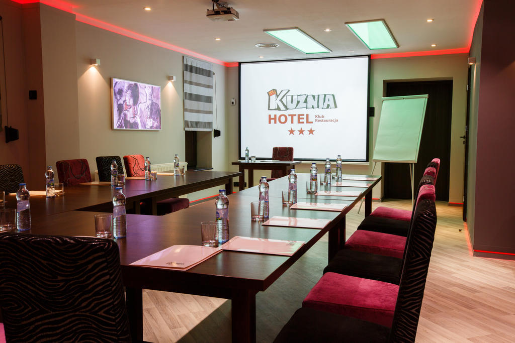 Hotel Kuznia Bydgoszcz Buitenkant foto